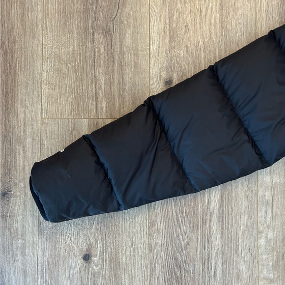 The North Face 550 Down Reversible Jacket - Picture 7 of 12